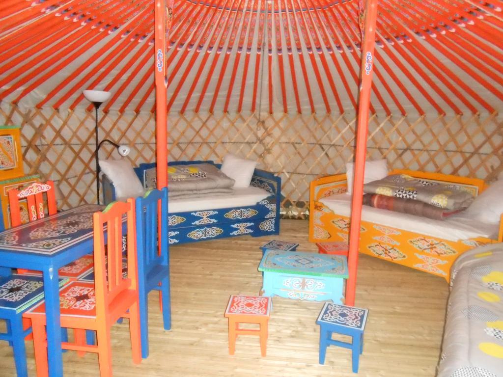 Camping Kerlaudy Mer Et Yourtes Plouénan Esterno foto